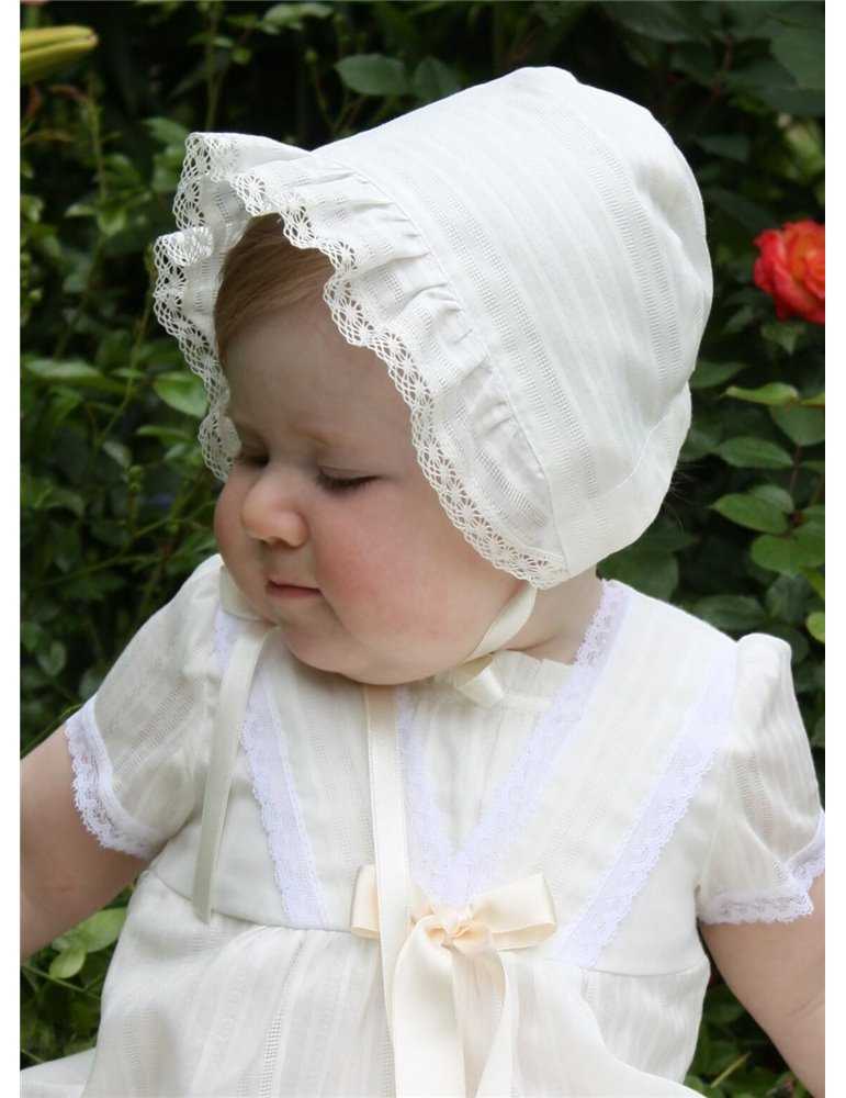 exklusiv Dopklänning Grace-Royal i siden och spets