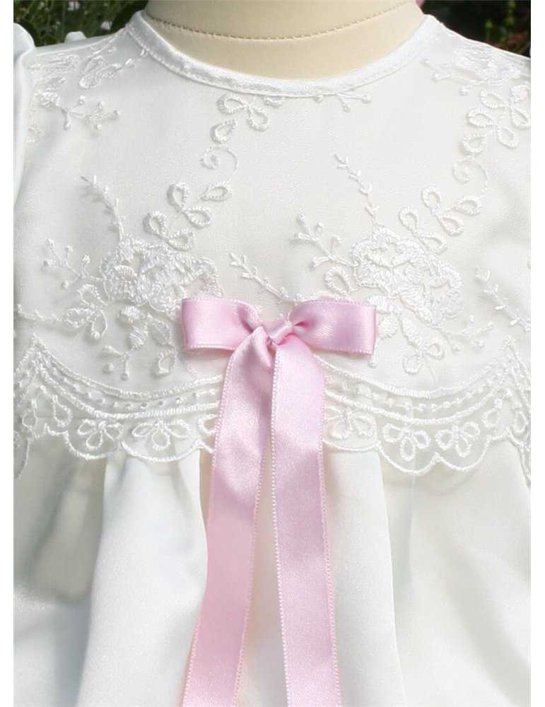 Dophätta i off white satin från grace of sweden 